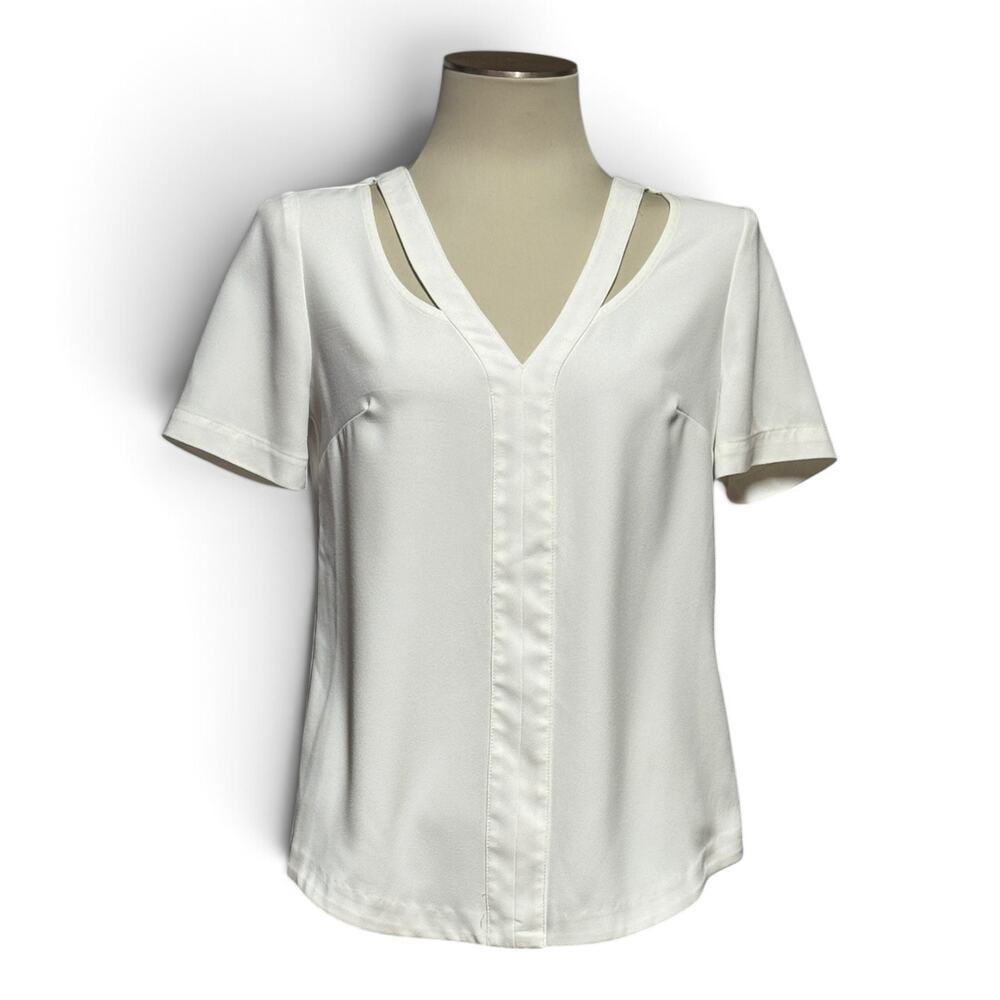 Trina Turk Made in USA Short Sleeve Cutout Double V-Neck Blouse Top White Small